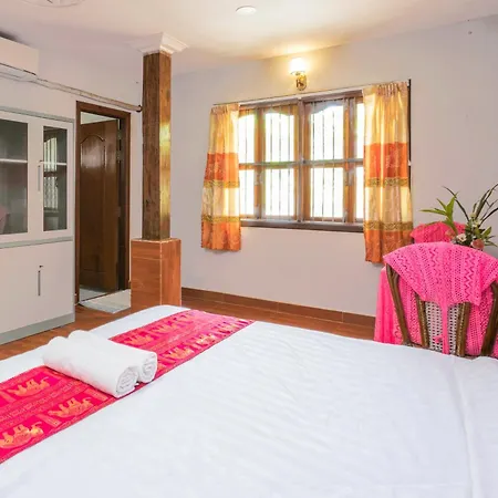 Hotel Nary Garden à Kampot Extérieur photo